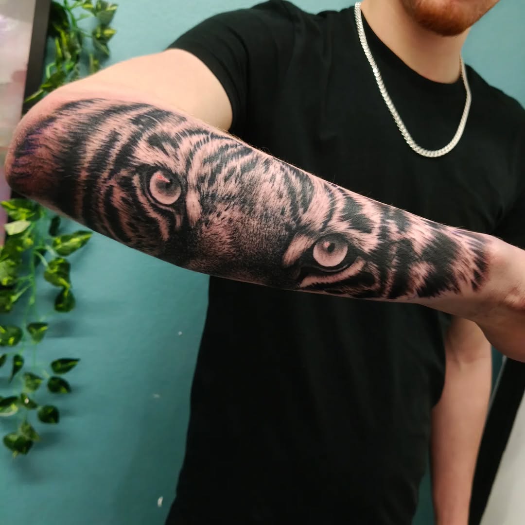 Tattoo by @mitkotattoobromley — realism, black_and_grey