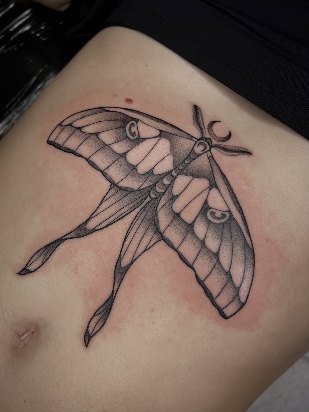 Tattoo by @courtneylloydtattoos — fine_line, dotwork
