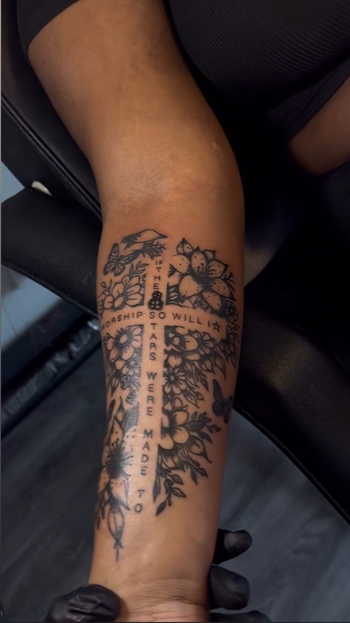 Tattoo by @tattedbymilaa_ โ blackwork