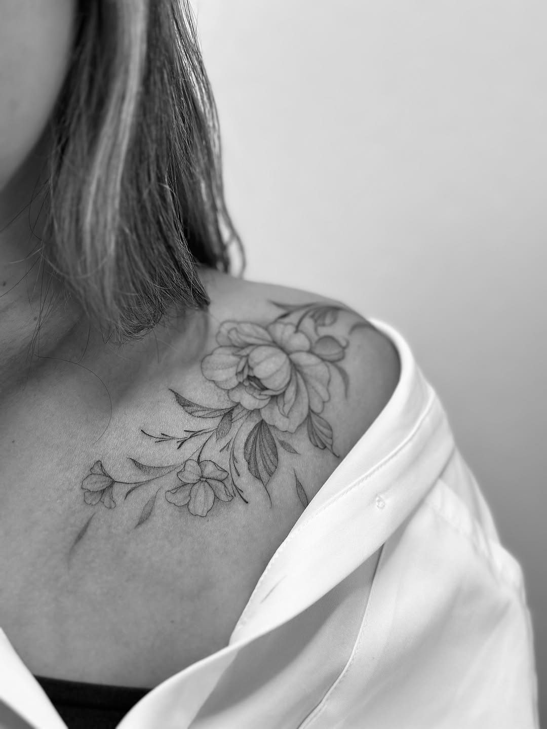 Tattoo by @xiu.tattoos — fine_line, black_and_grey