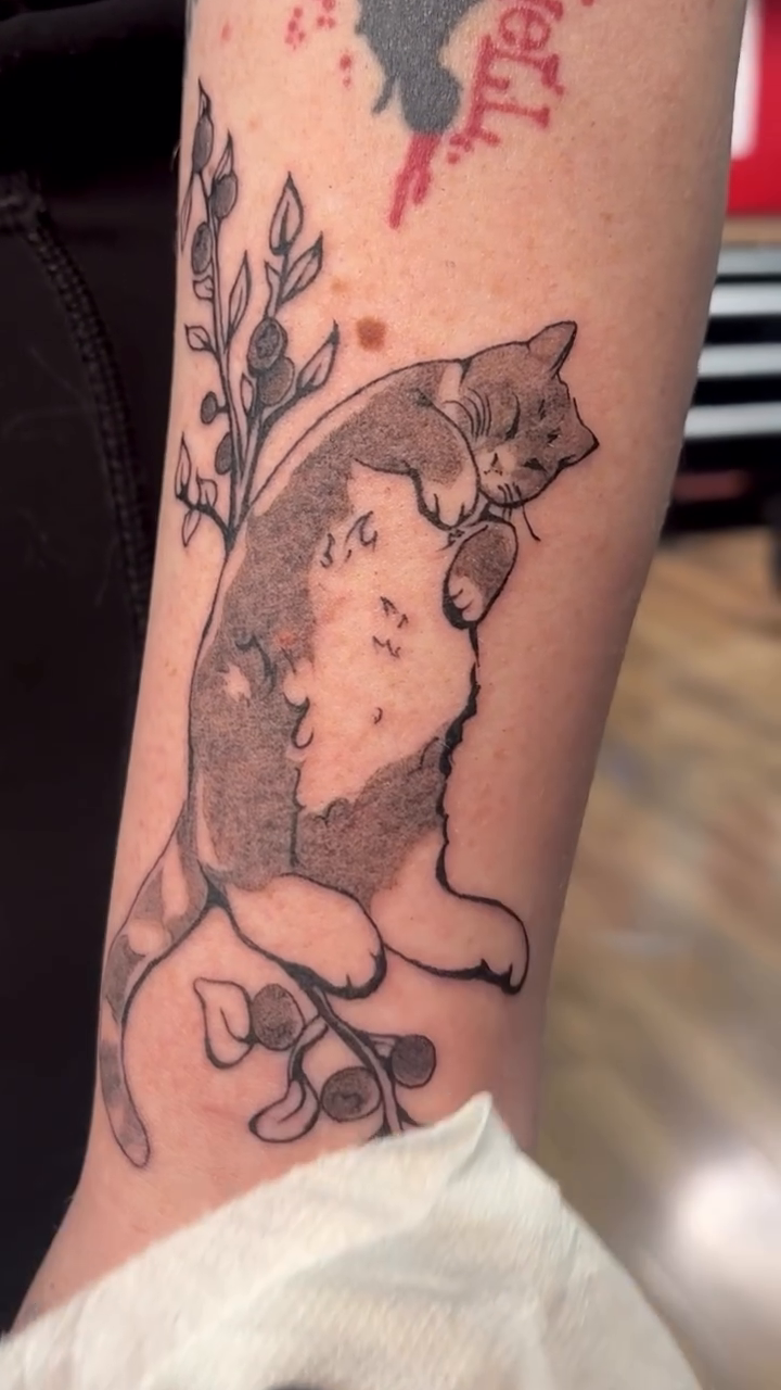 Tattoo by @lifeiscitrus — black_and_grey