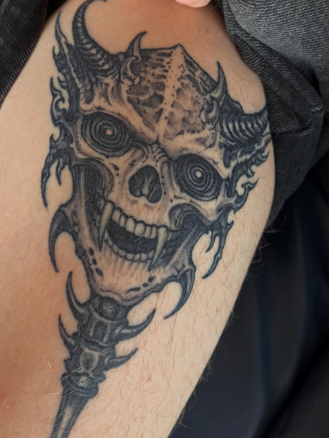 Tattoo by @italoholietattoo — blackwork, dark_realism
