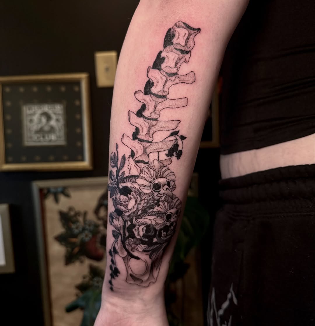 Tattoo by @inked_by_ki — blackwork, illustrative