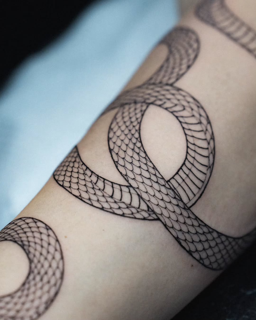 Tattoo by @koonoblk โ fine_line