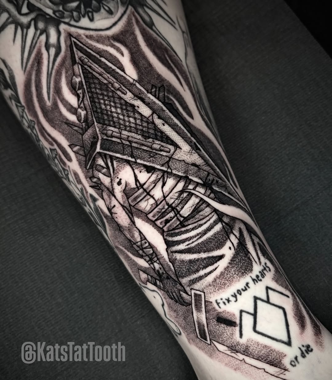 Tattoo by @katstattooth β black_and_grey, realism