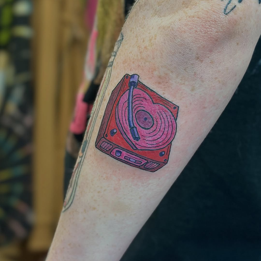 Tattoo by @jewelstattoos_ — new_school