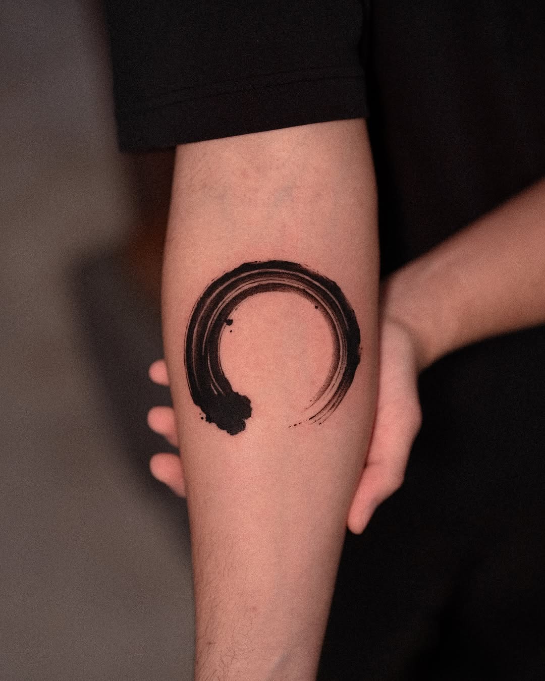 Tattoo by @low.original — blackwork, minimalist