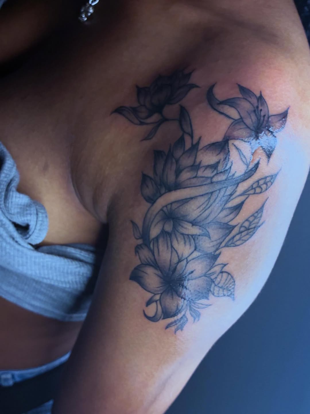 Tattoo by @iinkedbyrenn — black_and_grey