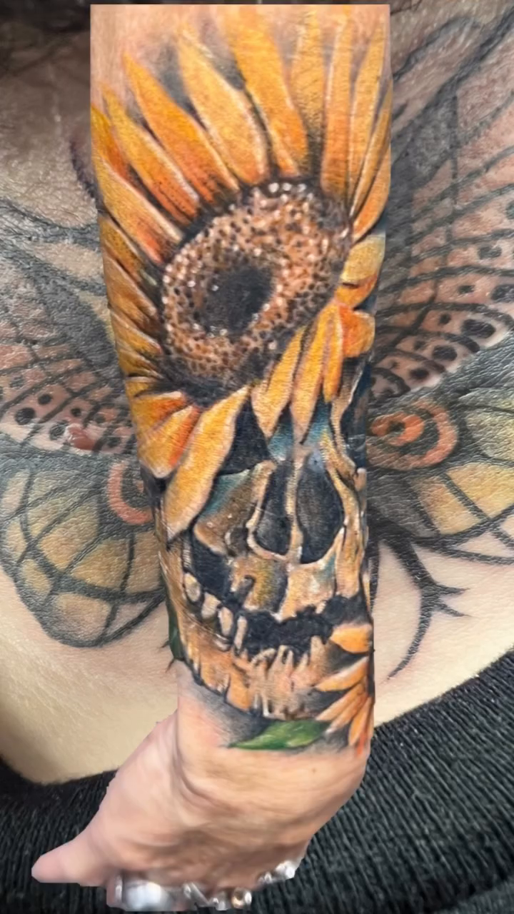 Tattoo by @relentlesley83 — realism, dark_realism