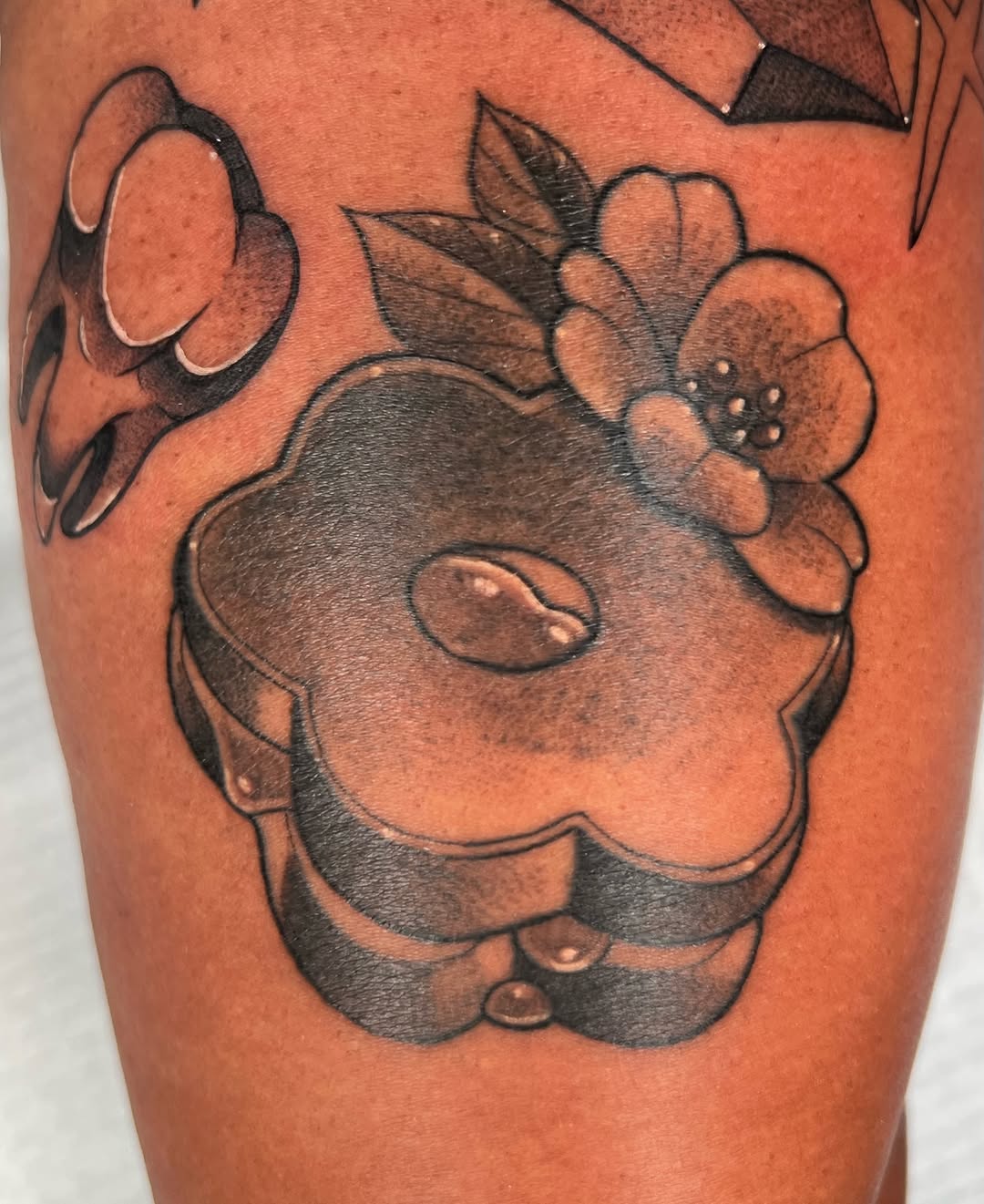Tattoo by @zoeysageink — black_and_grey, realism