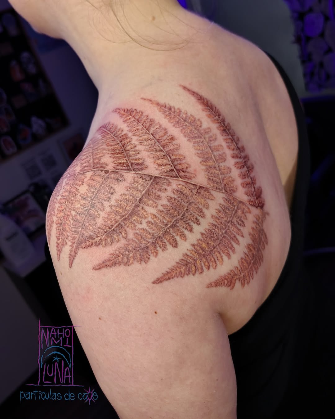 Tattoo by @particulasdecaos_ — realism, illustrative