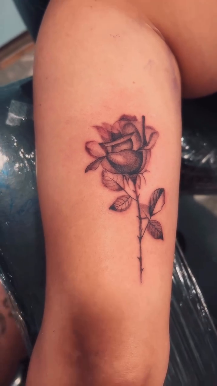 Tattoo by @elpinchechaikotl — black_and_grey, realism