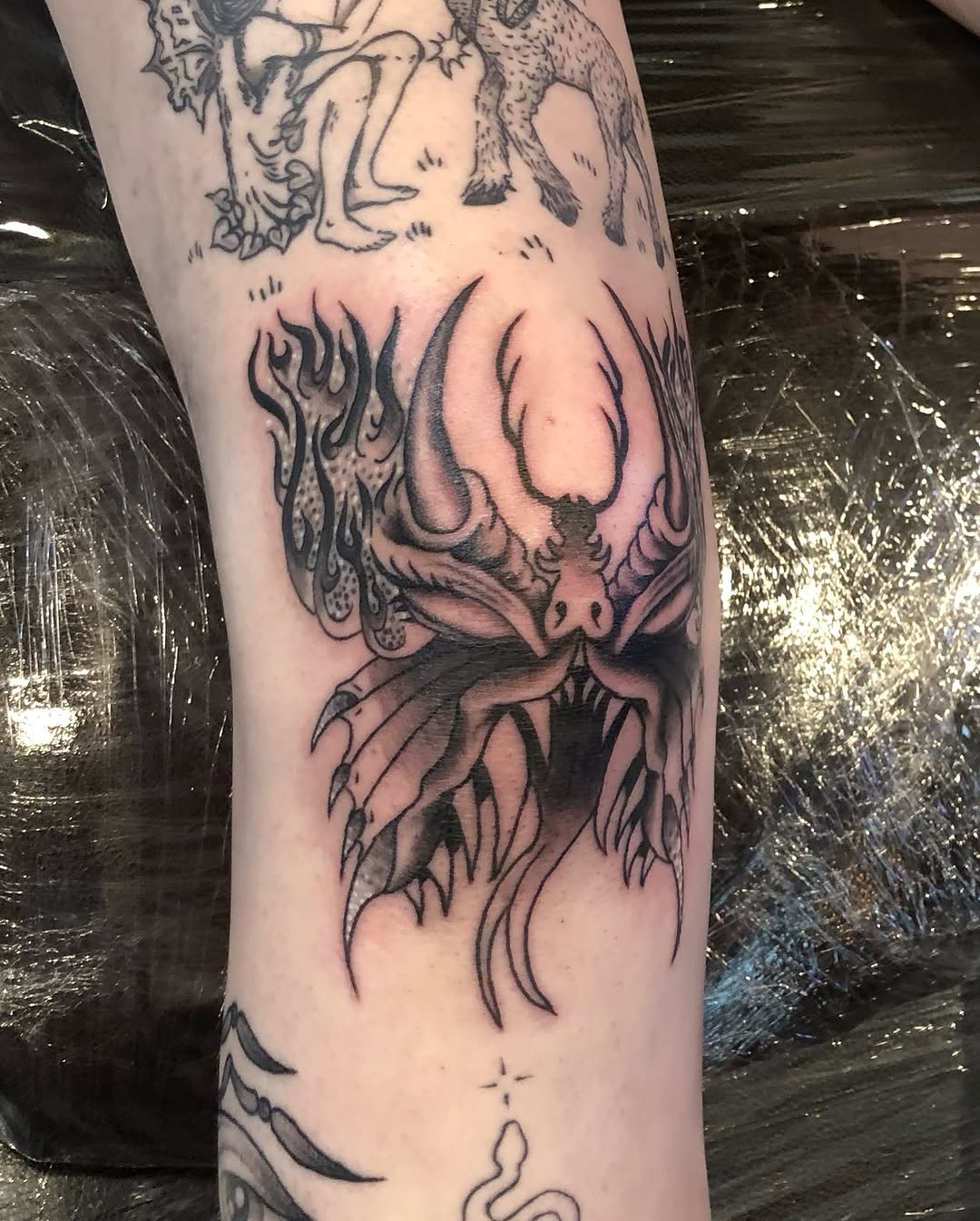 Tattoo by @aidabtattoo — black_and_grey, neo_traditional