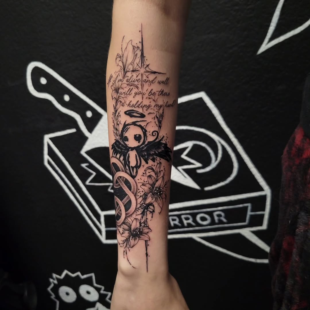 Tattoo by @marinas.tattoos — black_and_grey