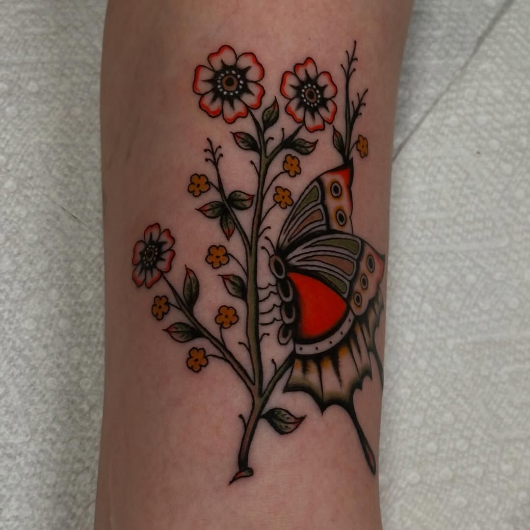 Tattoo by @goblin.girll — american_traditional