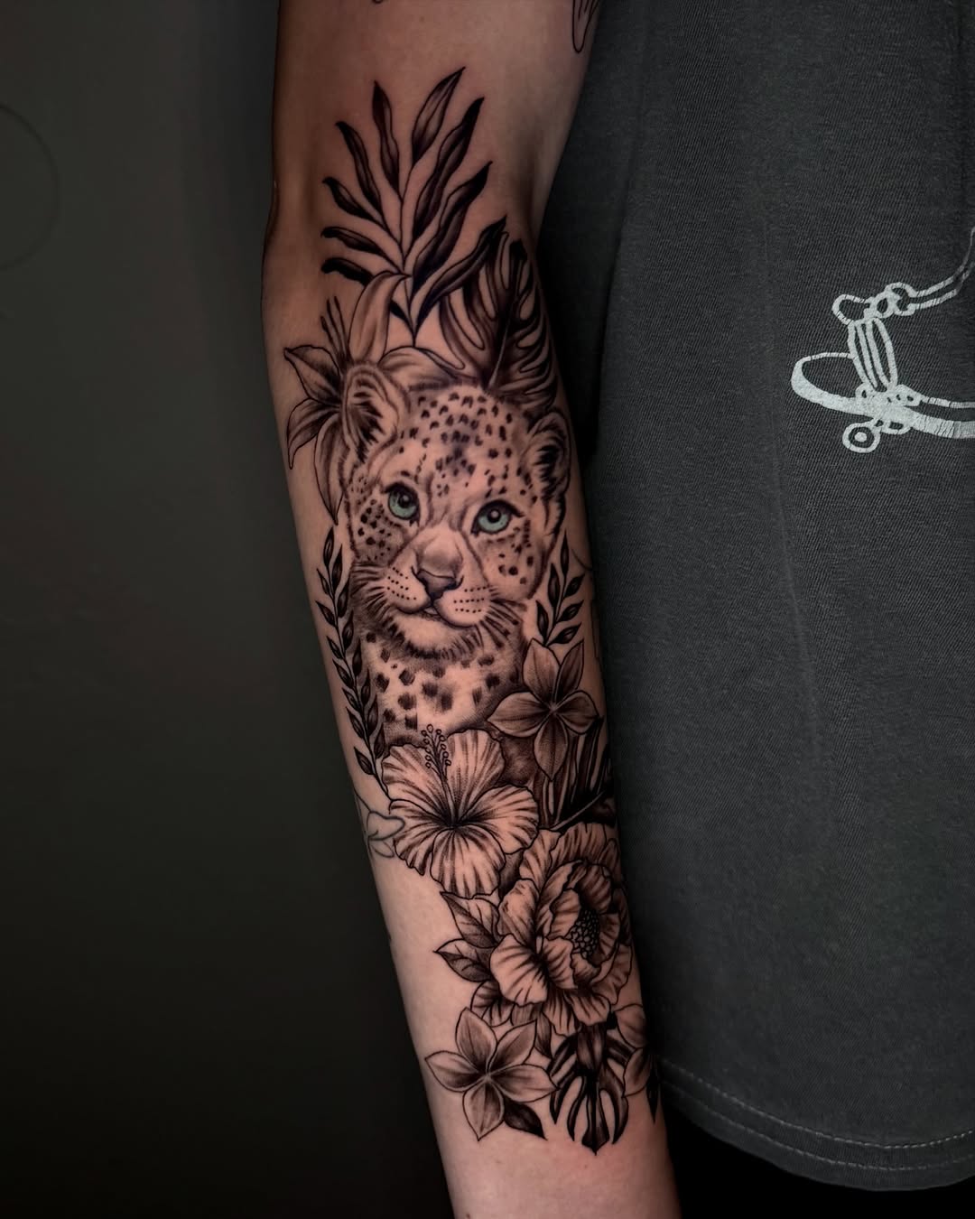 Tattoo by @mamagiatattoos โ black_and_grey, realism