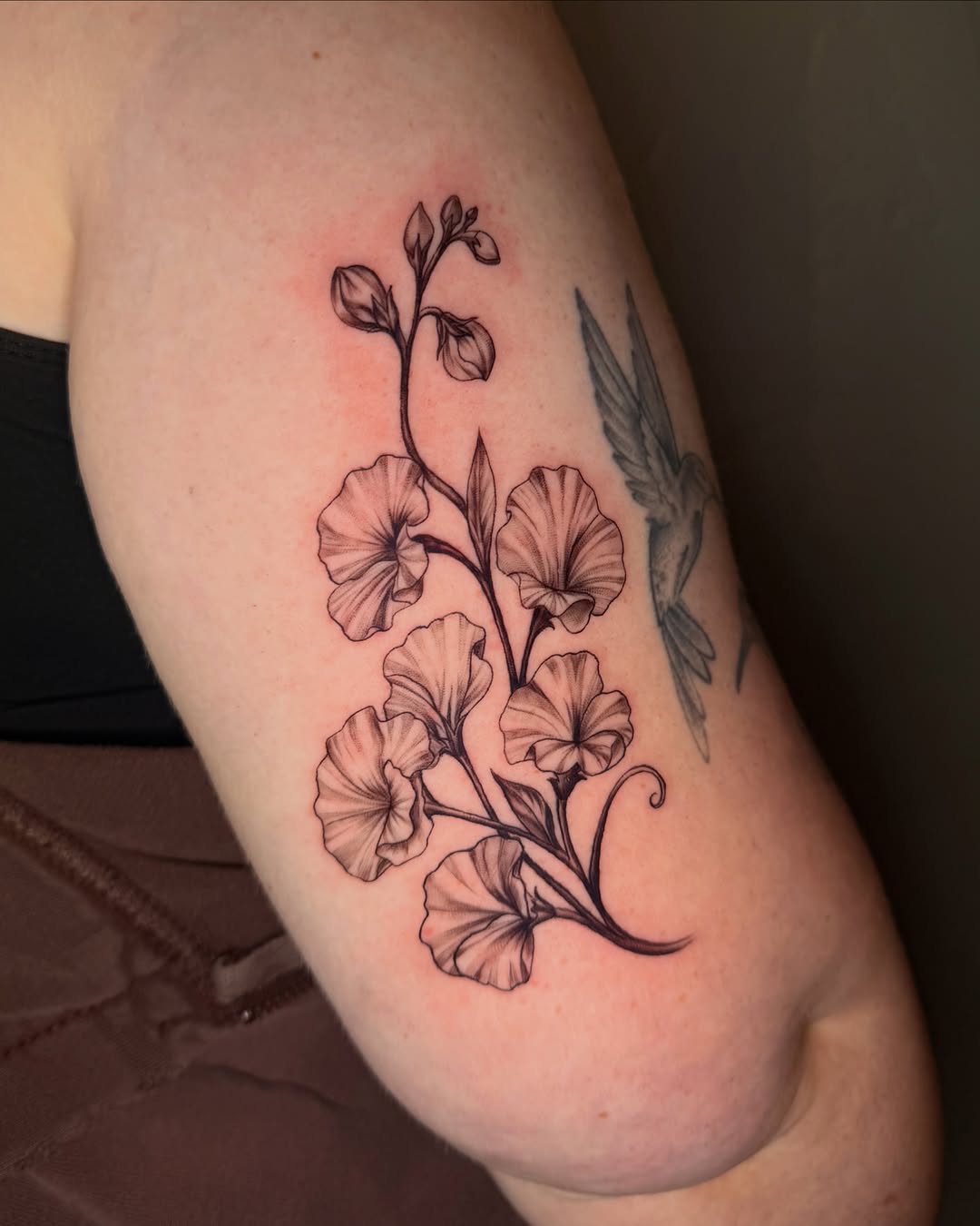 Tattoo by @mamagiatattoos โ black_and_grey