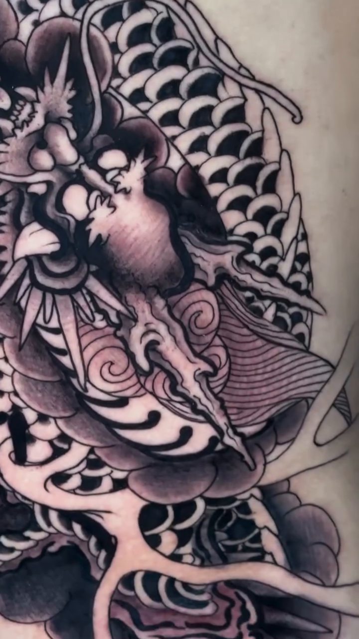 Tattoo by @alezumie — japanese_irezumi, black_and_grey