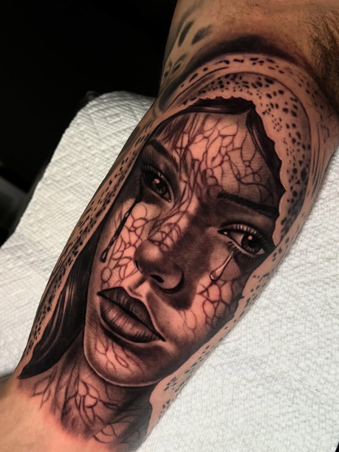 Tattoo by @saeso___ — realism, black_and_grey
