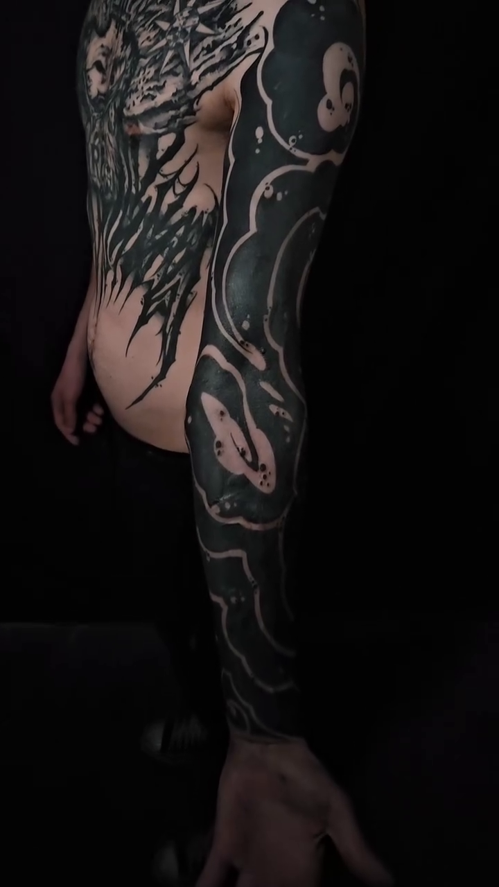 Tattoo by @wilfred_arts — japanese_irezumi, blackwork