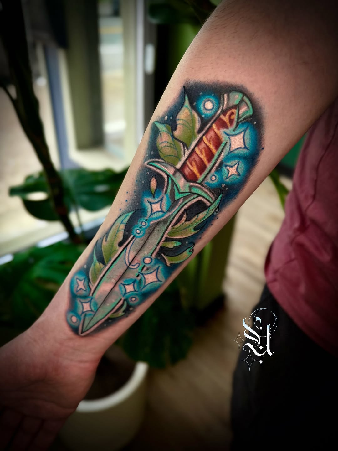 Tattoo by @silverie_inks — neo_traditional, black_and_grey