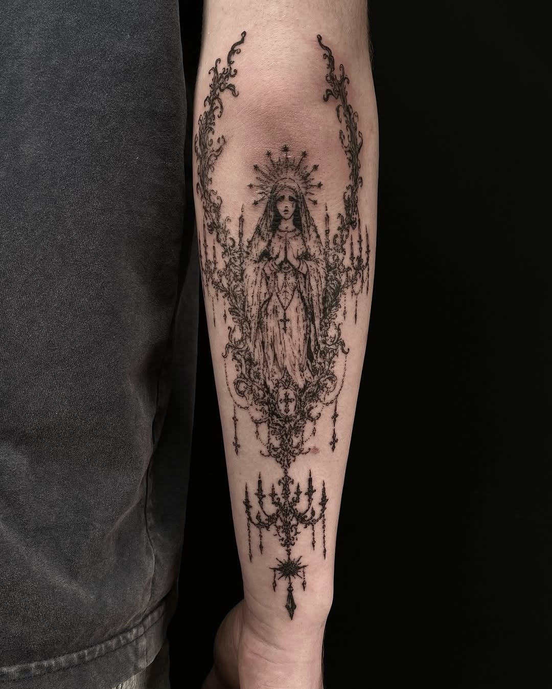 Tattoo by @skinwalker.ta2 โ illustrative, blackwork