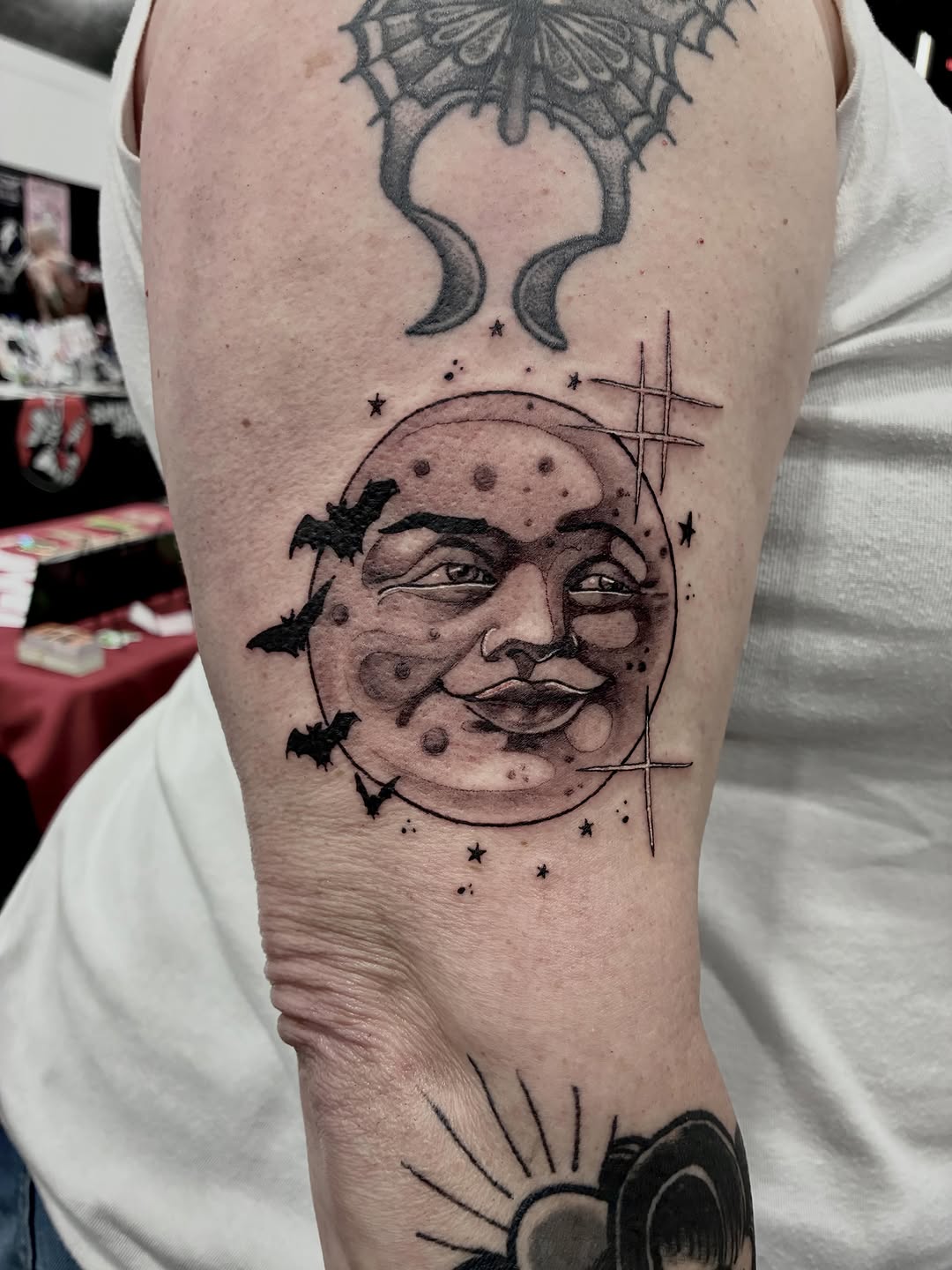 Tattoo by @bearclawtattoo — black_and_grey, illustrative