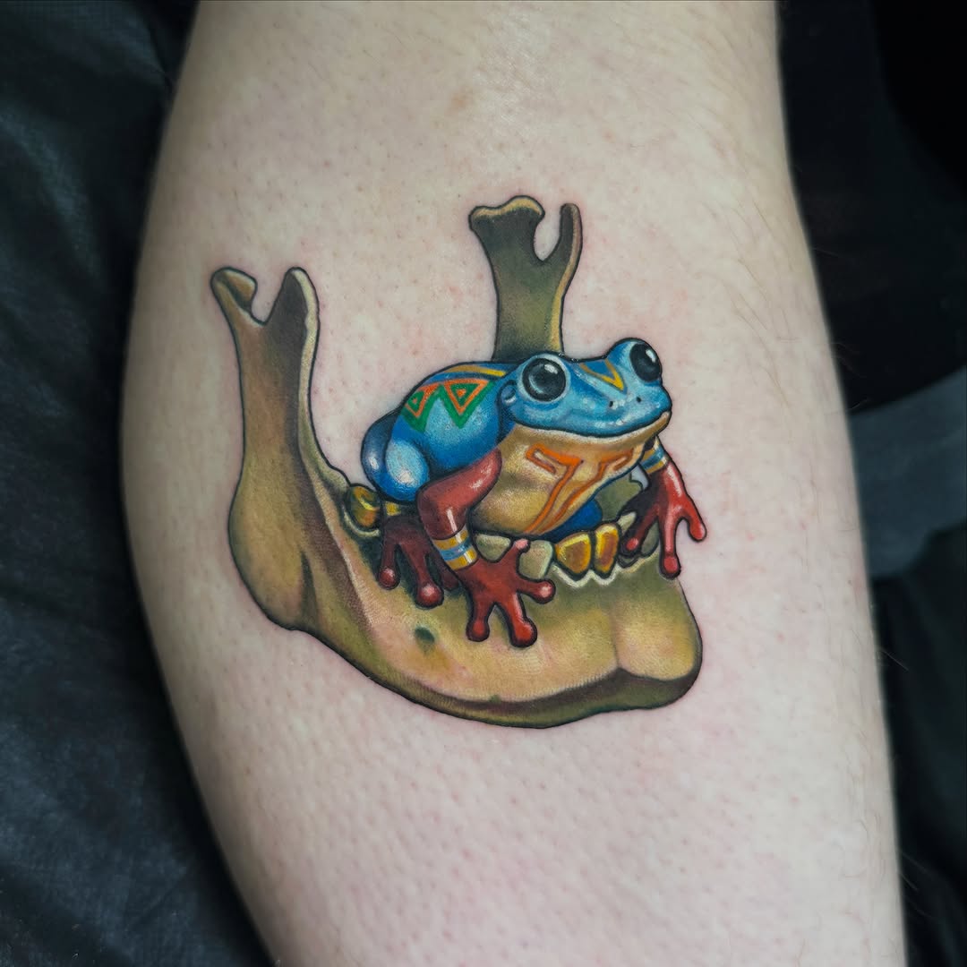 Tattoo by @alonzovillatattoo — realism