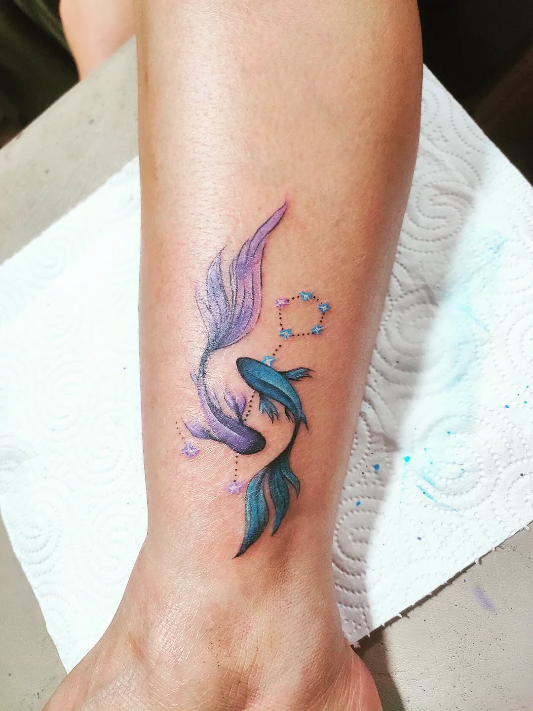 Tattoo by @r_a_tattoo — fine_line, watercolor