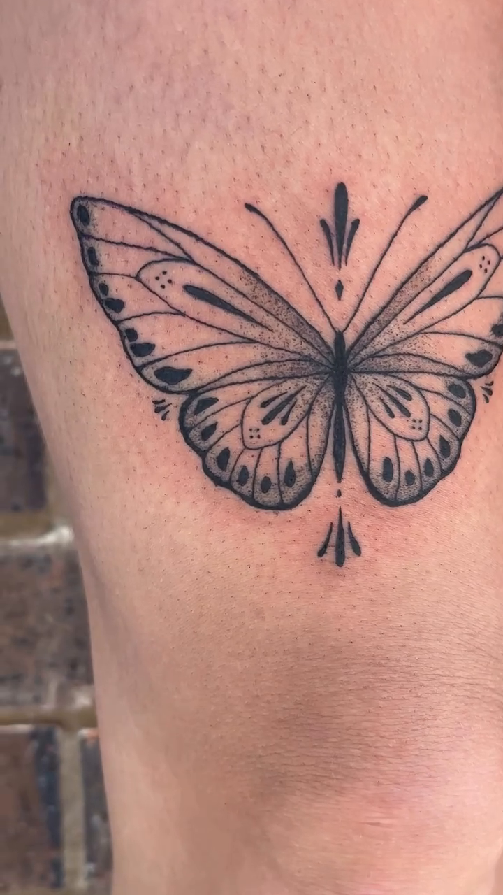 Tattoo by @smoothloom_tattoos β fine_line