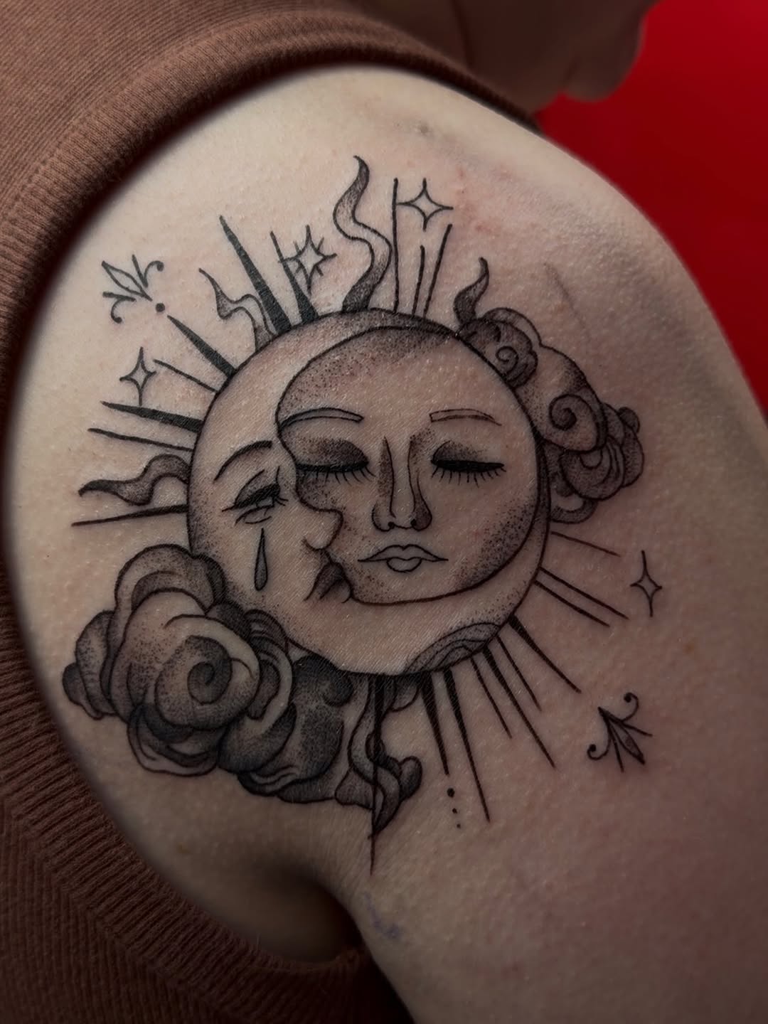 Tattoo by @tatsbycurtii — fine_line, dotwork