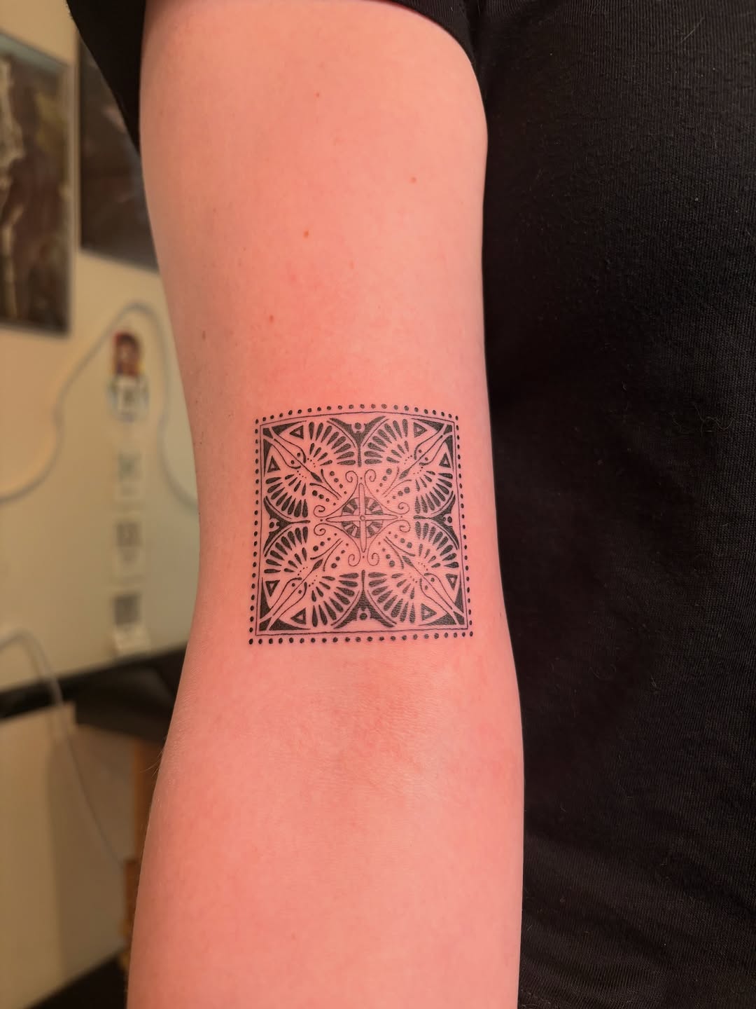 Tattoo by @tattotos — geometric, dotwork
