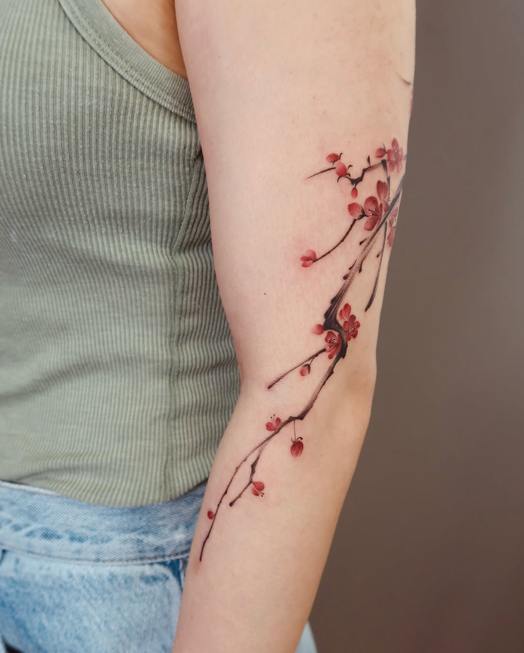 Tattoo by @minaa.ink — fine_line, illustrative