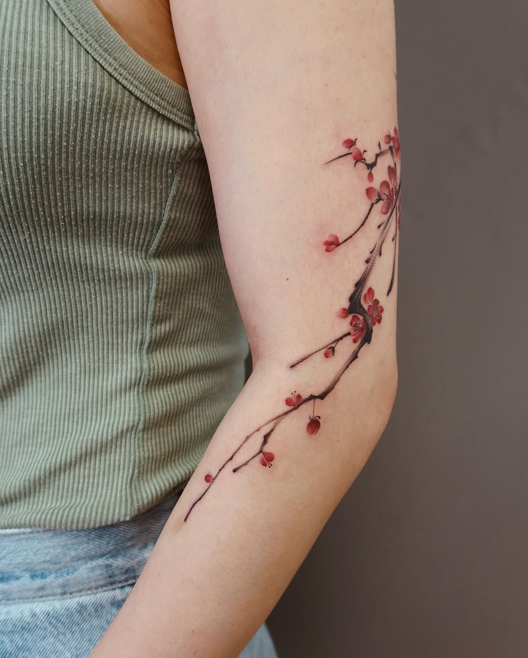 Tattoo by @minaa.ink — illustrative, fine_line