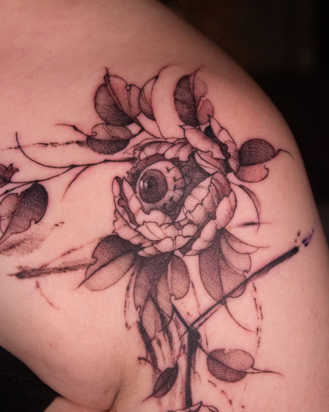 Tattoo by @11j.tatt — black_and_grey, illustrative