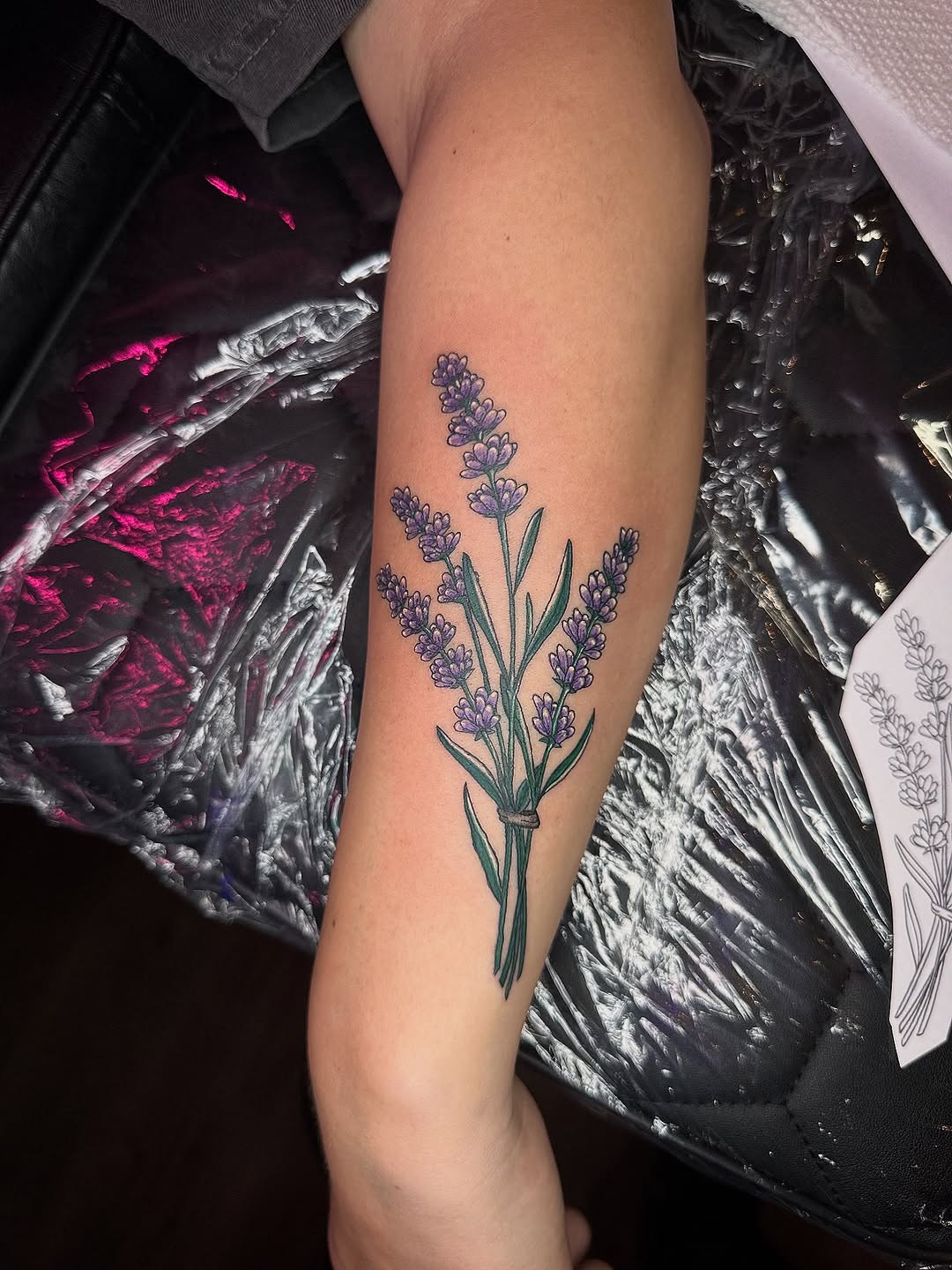 Tattoo by @honeyssweettattoos β fine_line