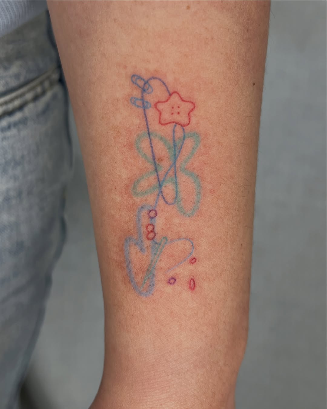 Tattoo by @nightynight_tattoo โ fine_line, minimalist