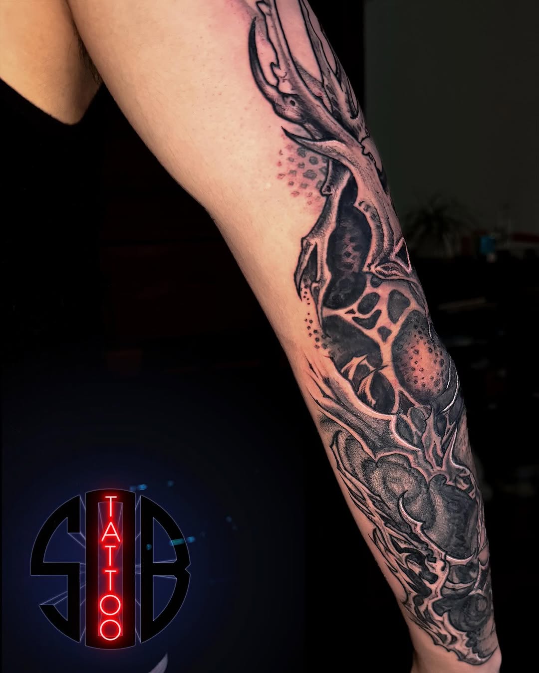 Tattoo by @sobtattoo β blackwork, dark_realism