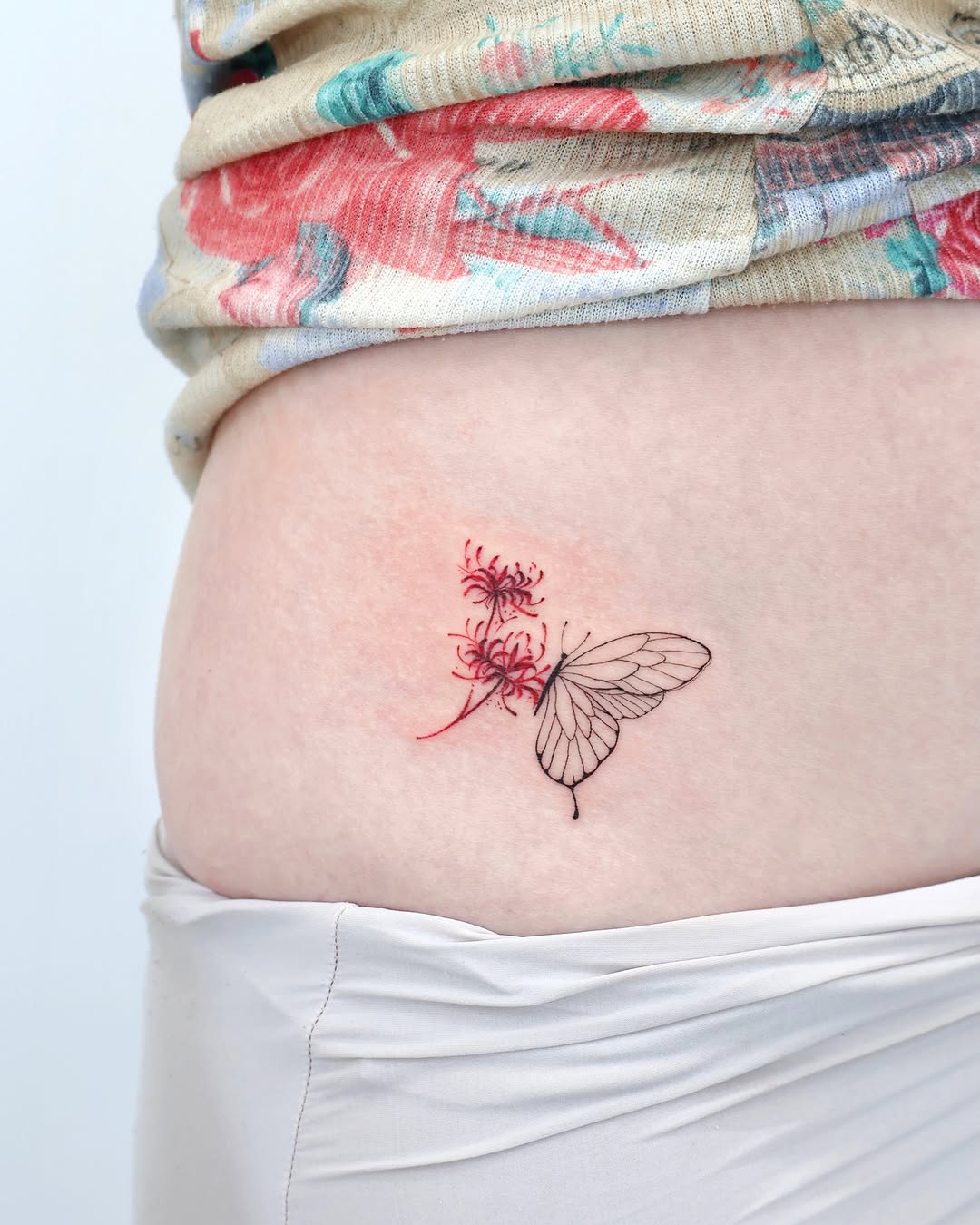 Tattoo by @tattooist_mora — fine_line, minimalist