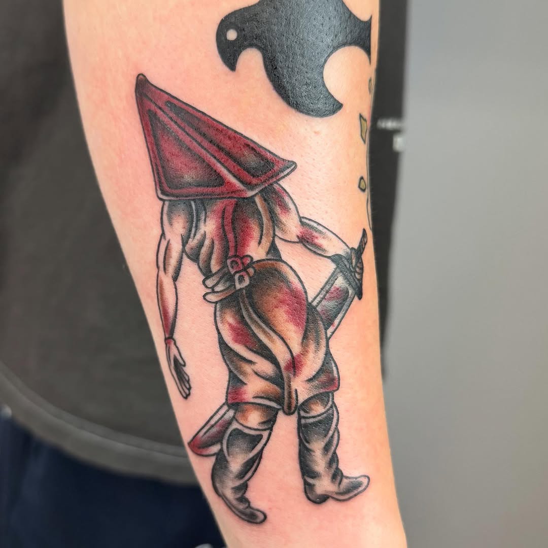 Tattoo by @dieslowtattoo โ american_traditional