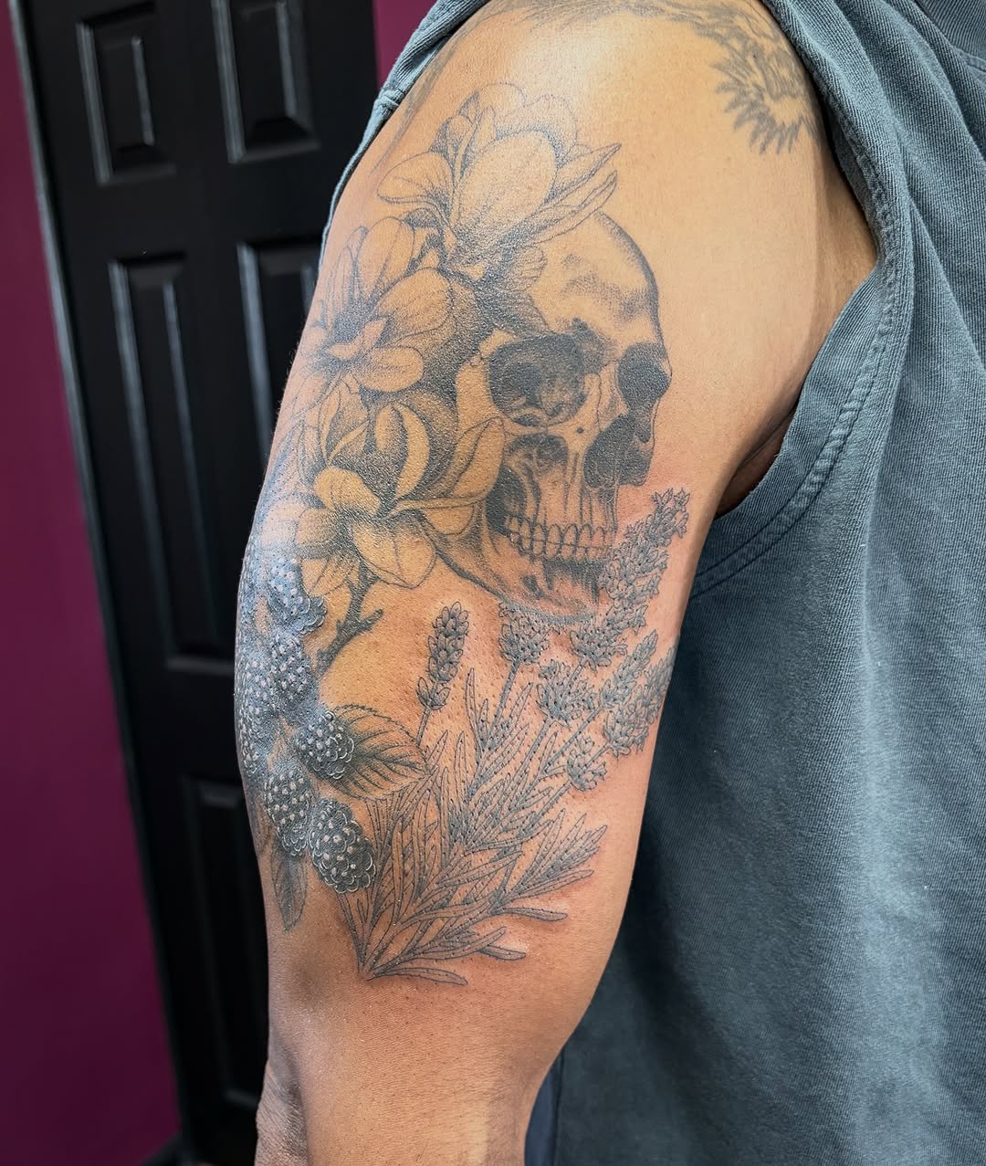 Tattoo by @kellidonegantattoos — black_and_grey, illustrative