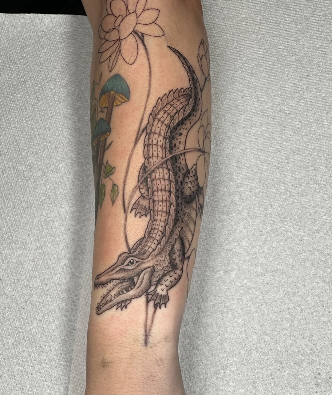 Tattoo by @nicolettemadlyne β black_and_grey, realism