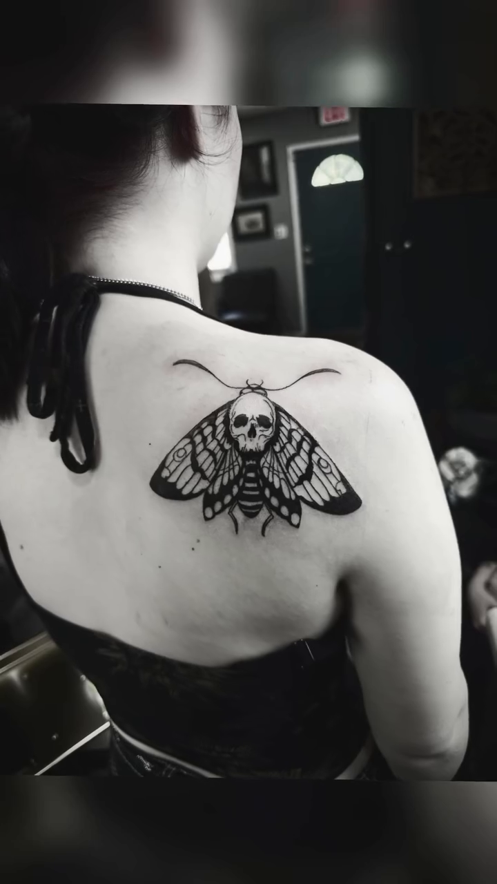 Tattoo by @mikala_tattoos — blackwork, illustrative
