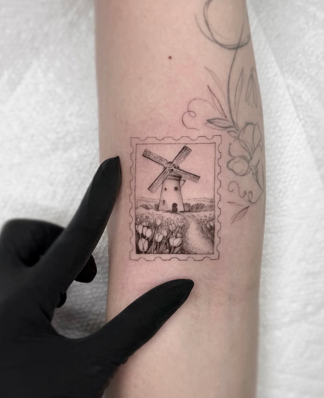 Tattoo by @jaxntheboxtattoos โ black_and_grey, realism