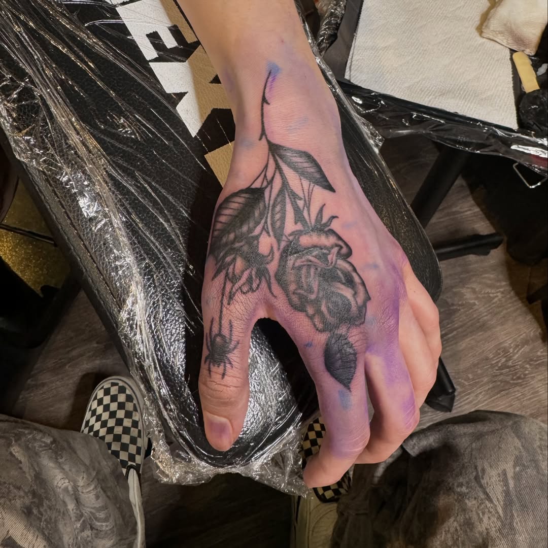 Tattoo by @sinny.boy.tattooer — black_and_grey