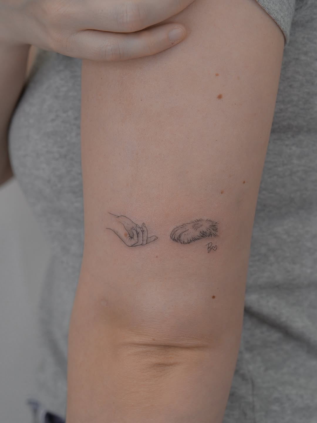 Tattoo by @naughty_rabbit_tattoo — fine_line