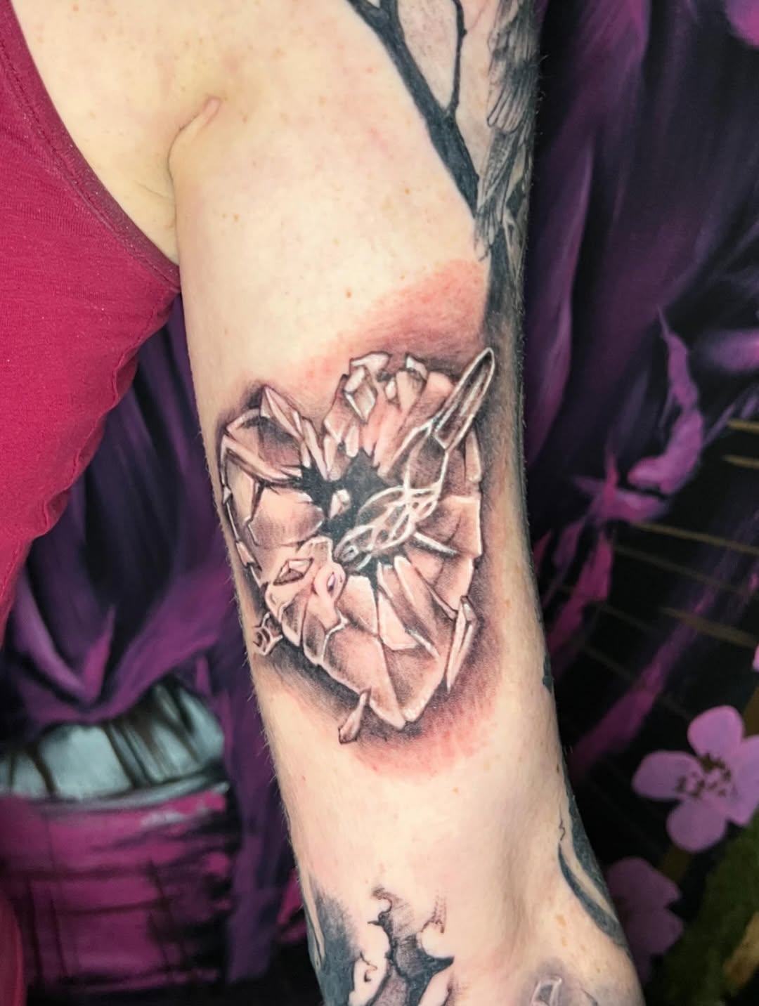 Tattoo by @relentlesley83 — realism, black_and_grey