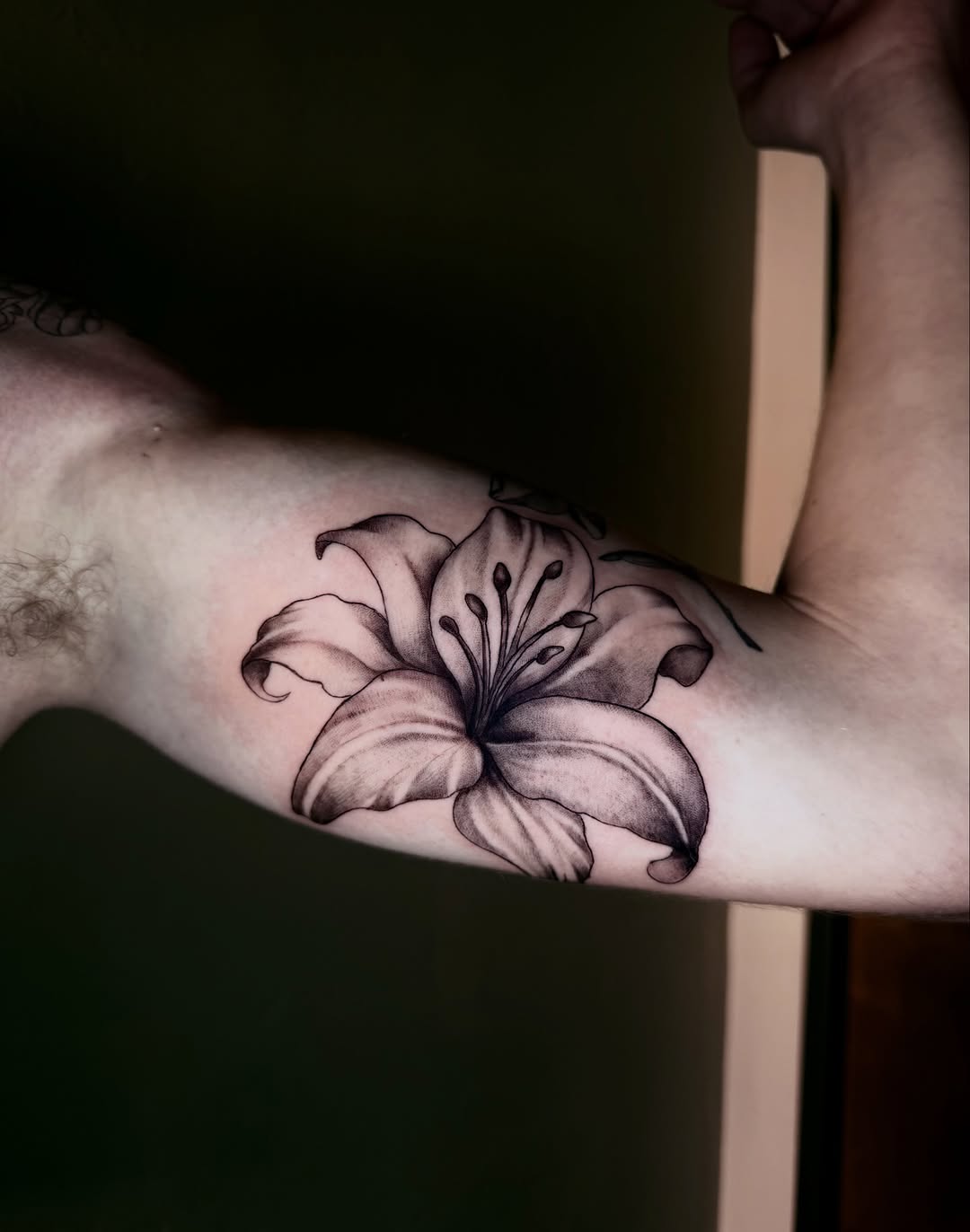Tattoo by @mamagiatattoos โ black_and_grey, realism