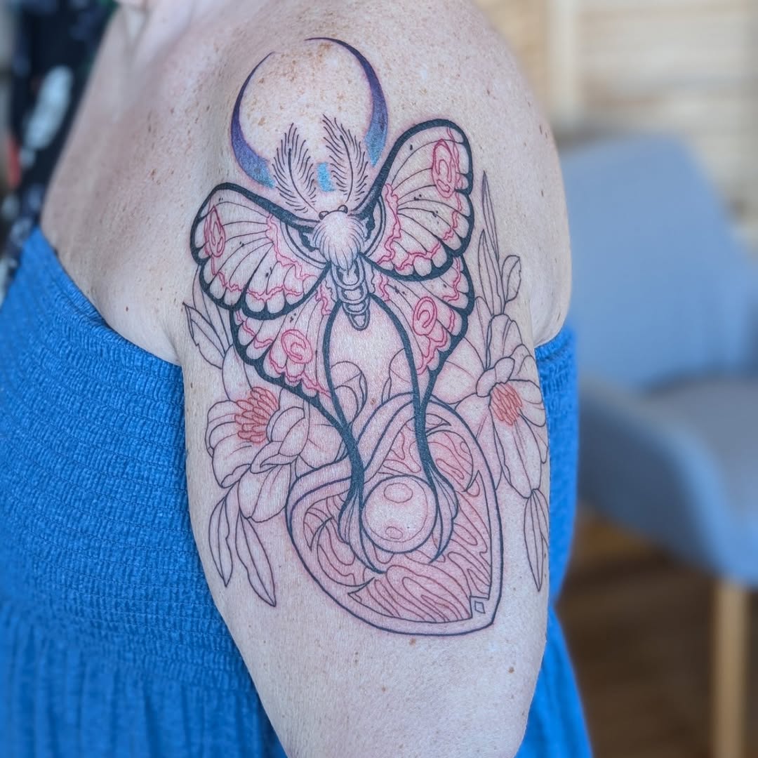 Tattoo by @randi.ink — fine_line, neo_traditional