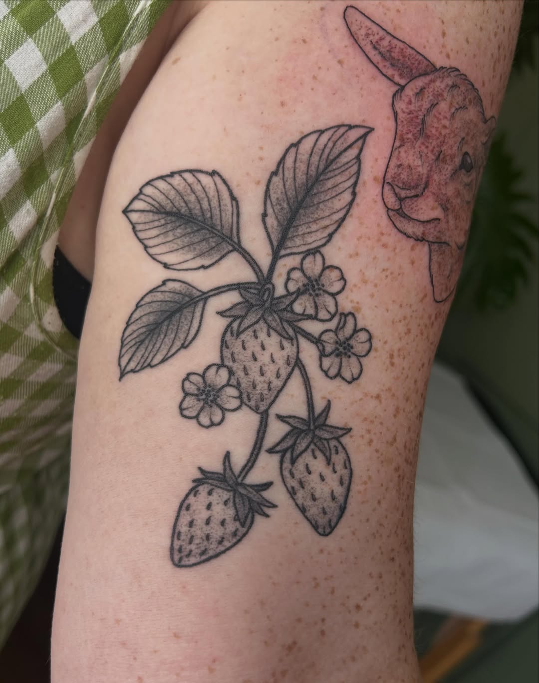 Tattoo by @inkslingingtattoo โ black_and_grey, illustrative